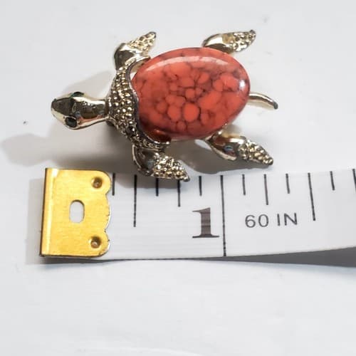 Vtg Signed Gerry's Gold Tone Metal Coral Color Cabachon Sea Turtle Brooch Pin - Thumbnail 4