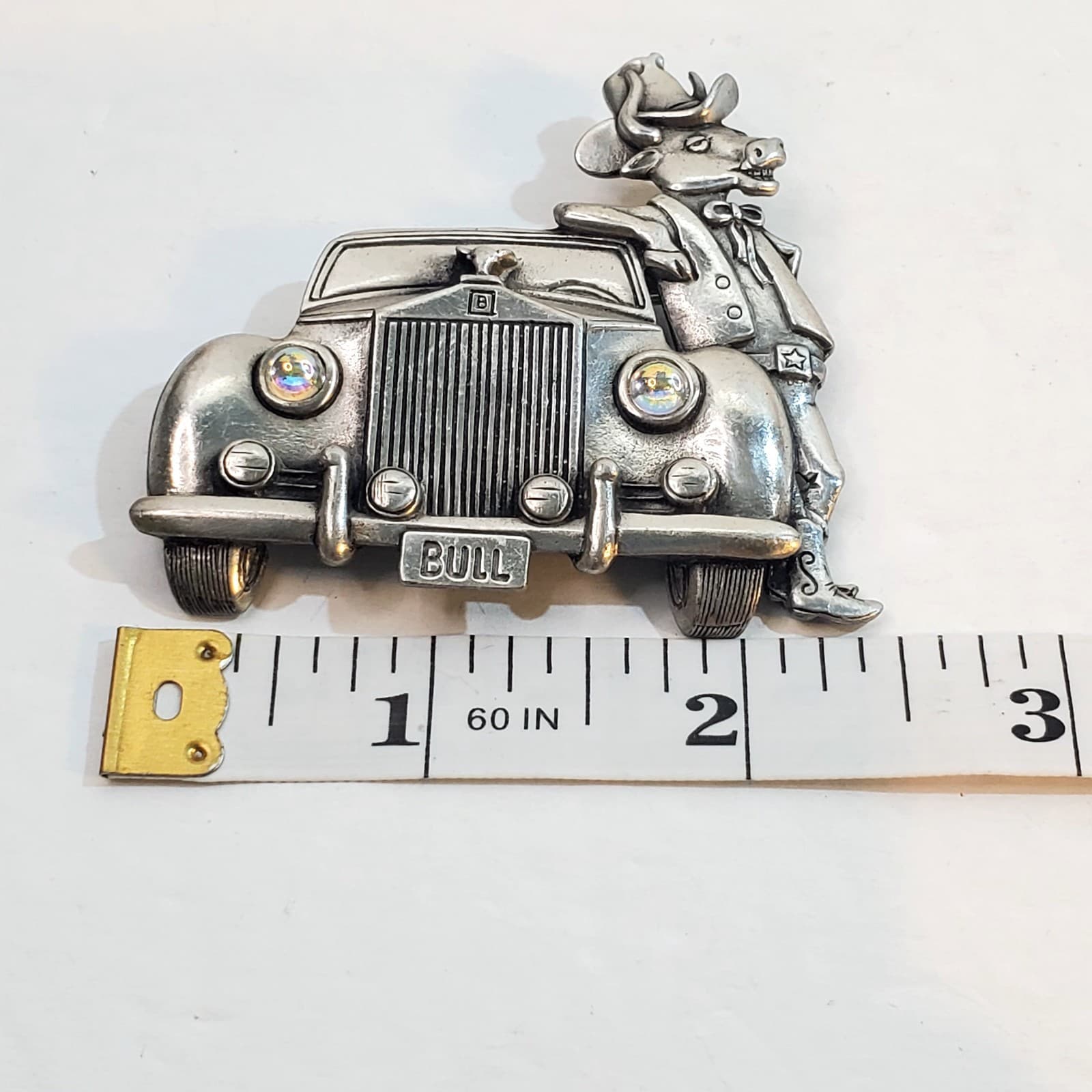 Vtg JJ Jonette Pewter Brooch Bull Cowboy Leaning on Car Whimsical Western Pin - Thumbnail 4