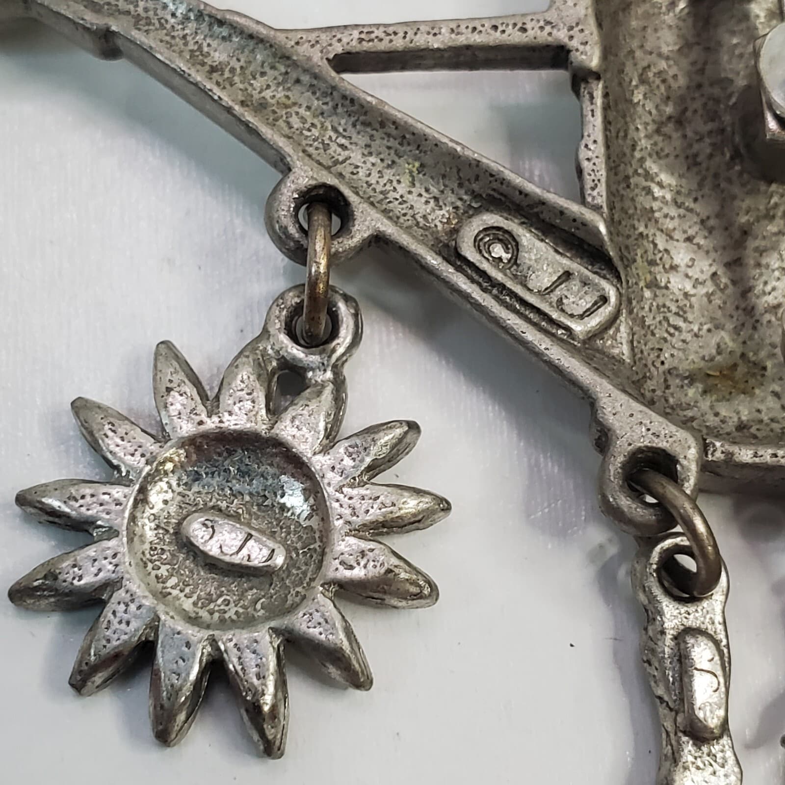 Vintage Signed JJ Pewter Tone Watering Can with Tools Garden Brooch Pin - Thumbnail 3
