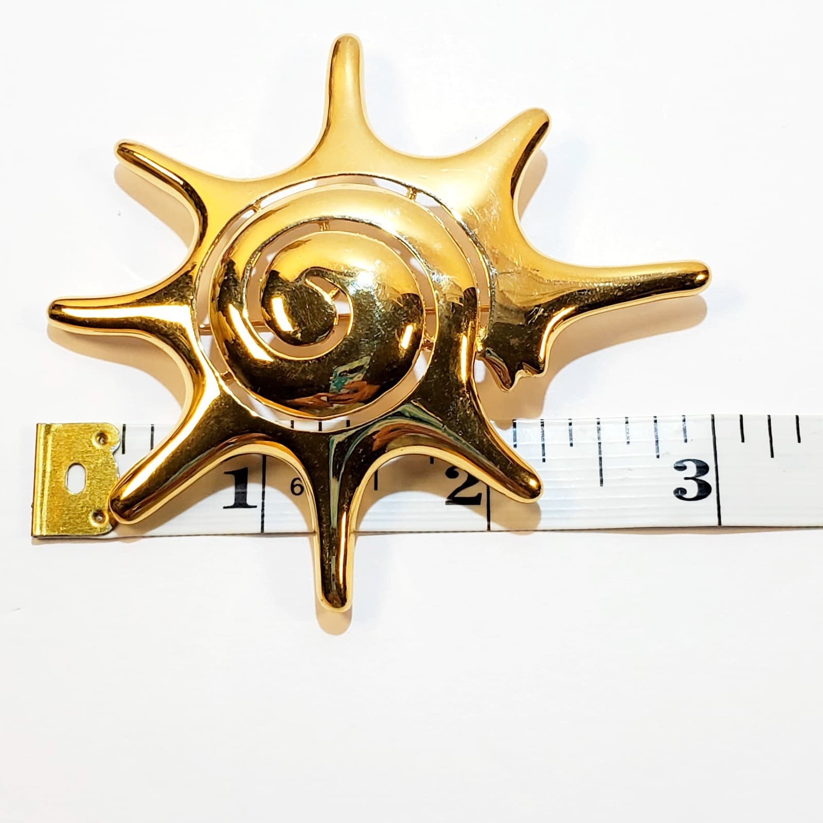 Vintage Signed Monet Gold Tone Large Metal Solar Blazing Sun Brooch Pin - Thumbnail 3