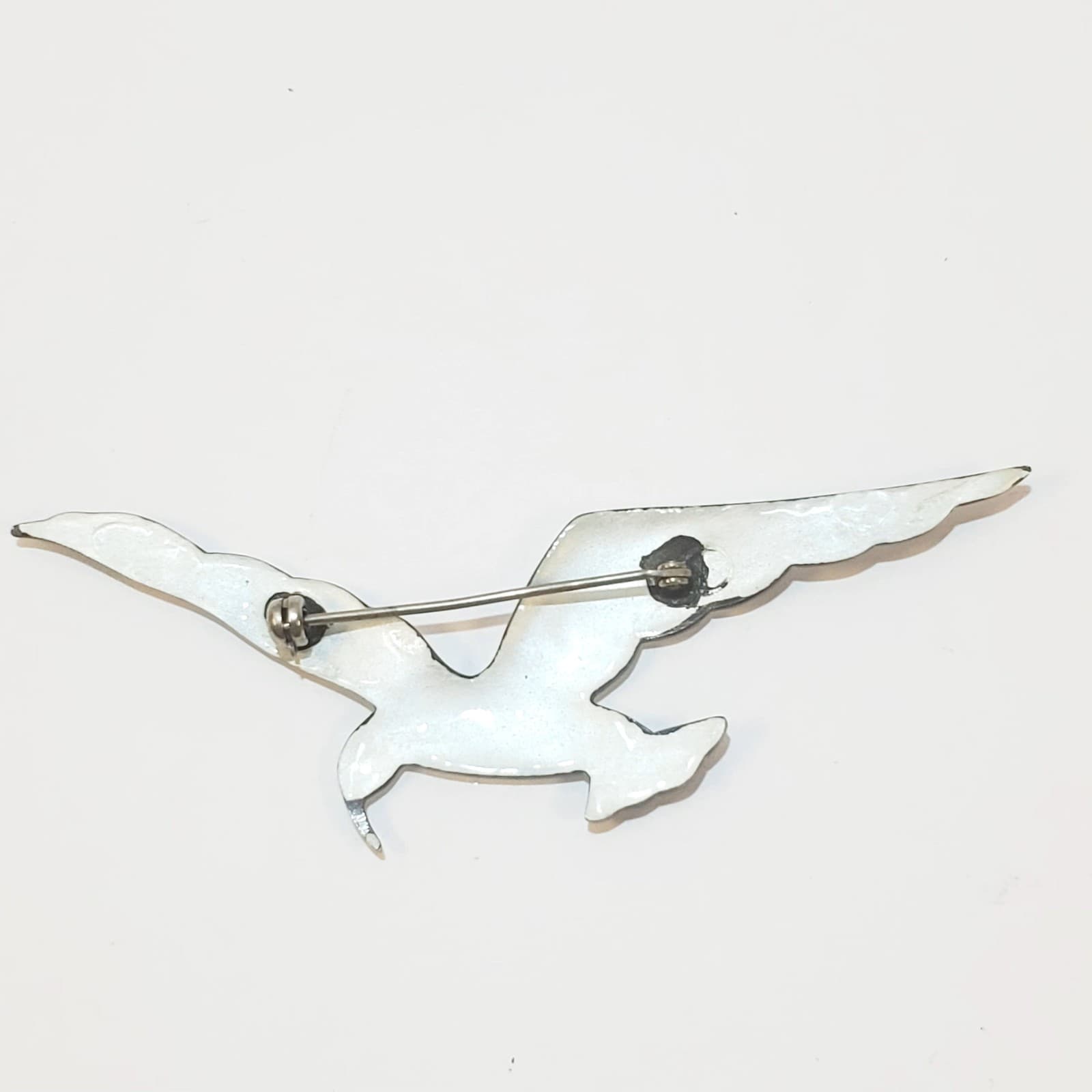 Vintage White Black Enamel Metal Flying Seagull Brooch Pin Nautical Seaside - Thumbnail 3