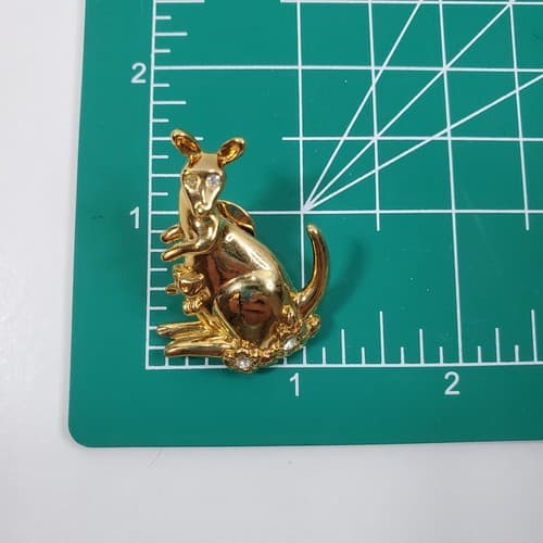 Vintage Kangaroo With Baby Joey Brooch Gold Tone Rhinestones Pin Signed Avon - Thumbnail 4