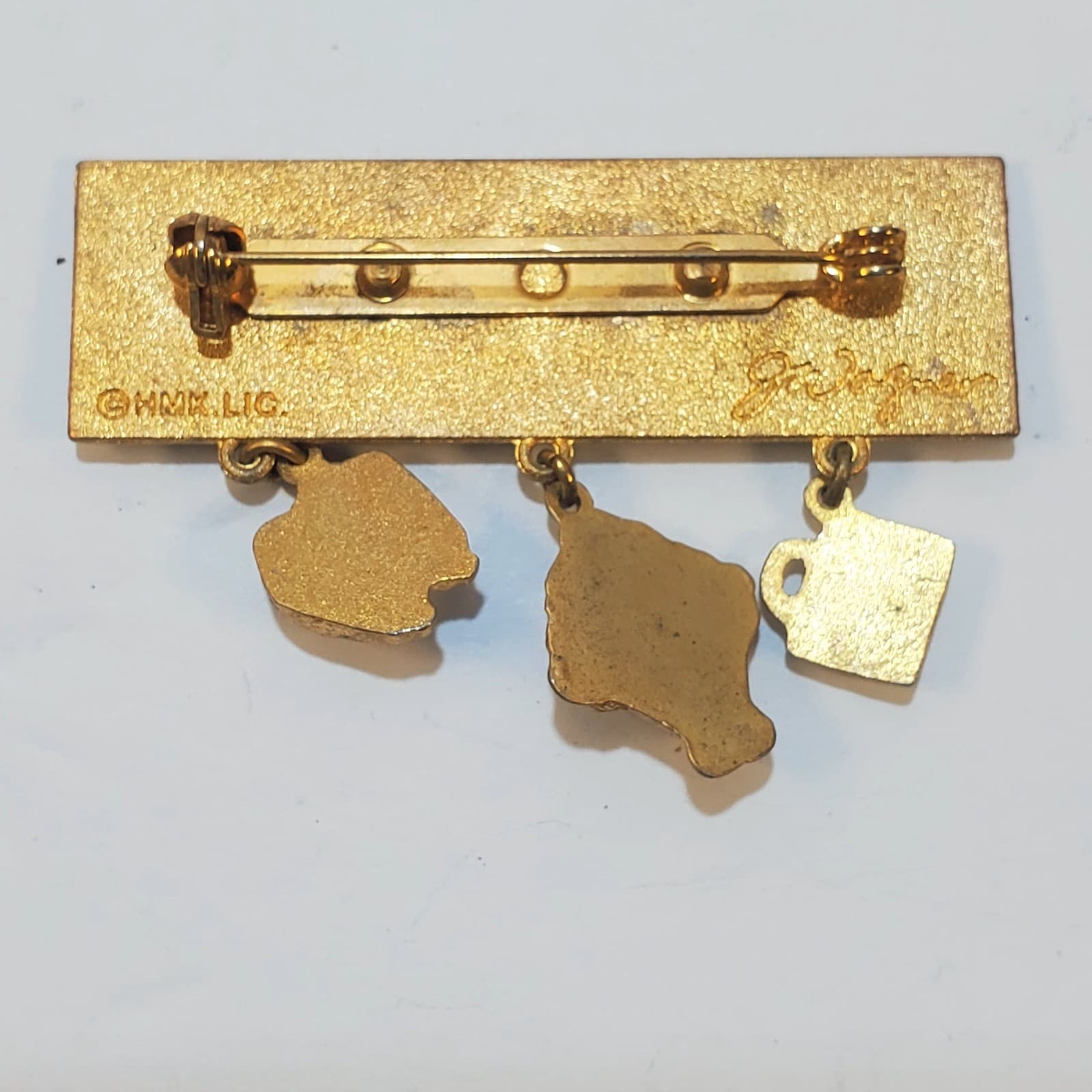 Vtg Signed J Wagner 2003 Gold Tone Metal Maxine Official Club Dangle Brooch Pin - Thumbnail 2