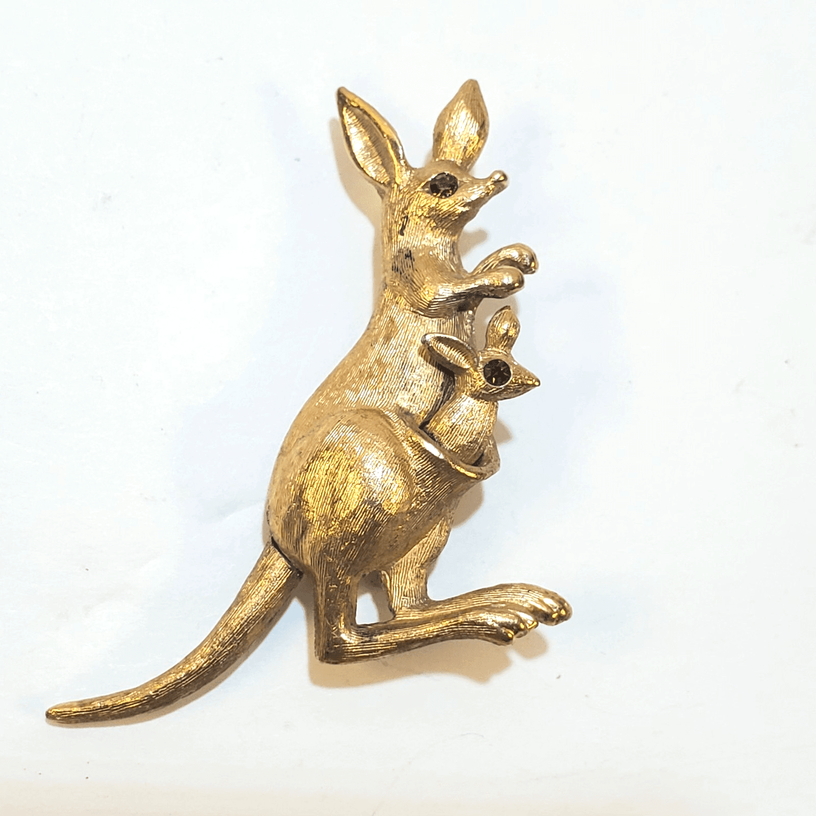 Vintage Avon Gold Tone Brushed Metal Mechanical Kangaroo and Joey Brooch Pin