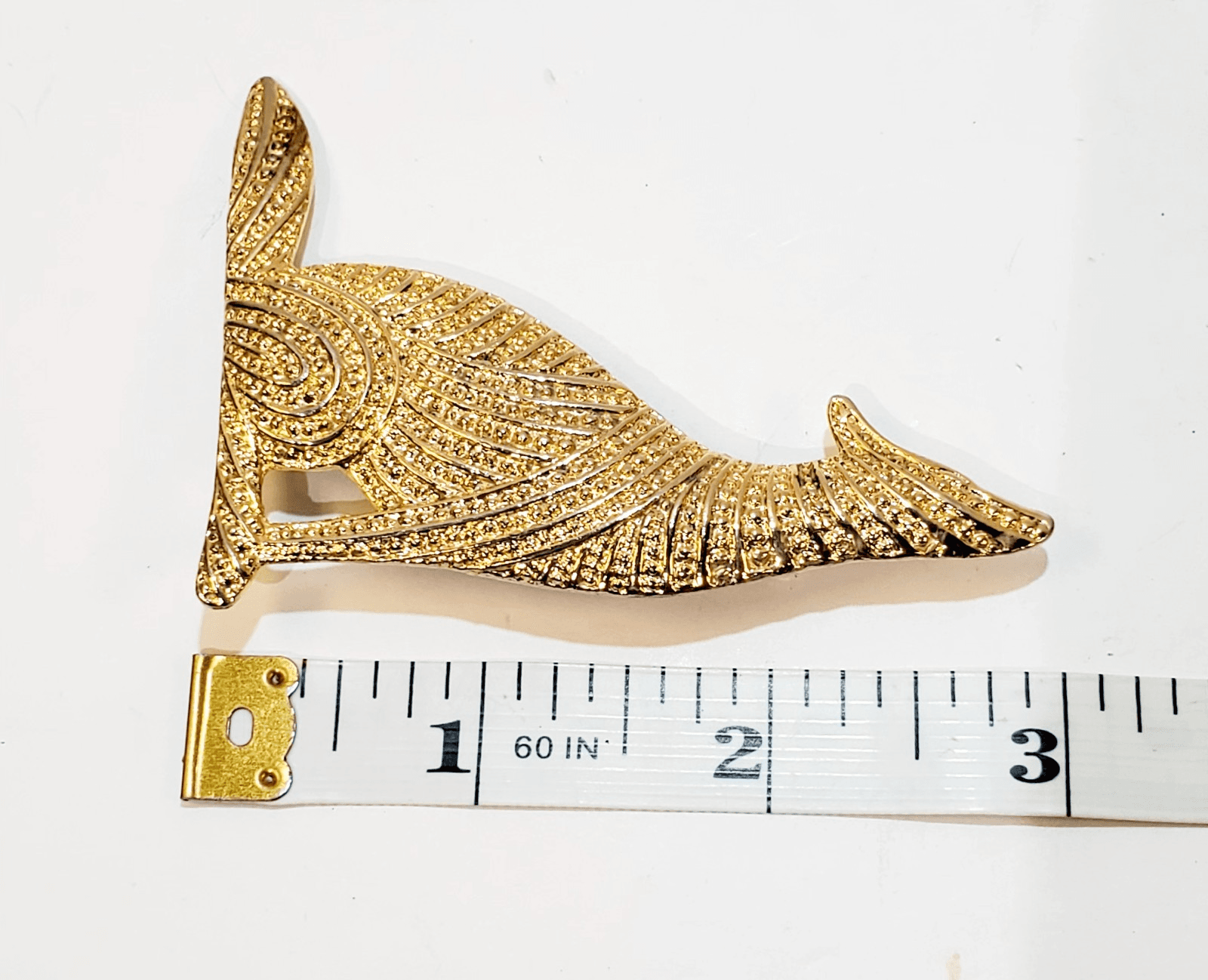 Textured Gold Tone Howling Coyote Southwest Wolf Brooch Pin 3 inch - Thumbnail 3
