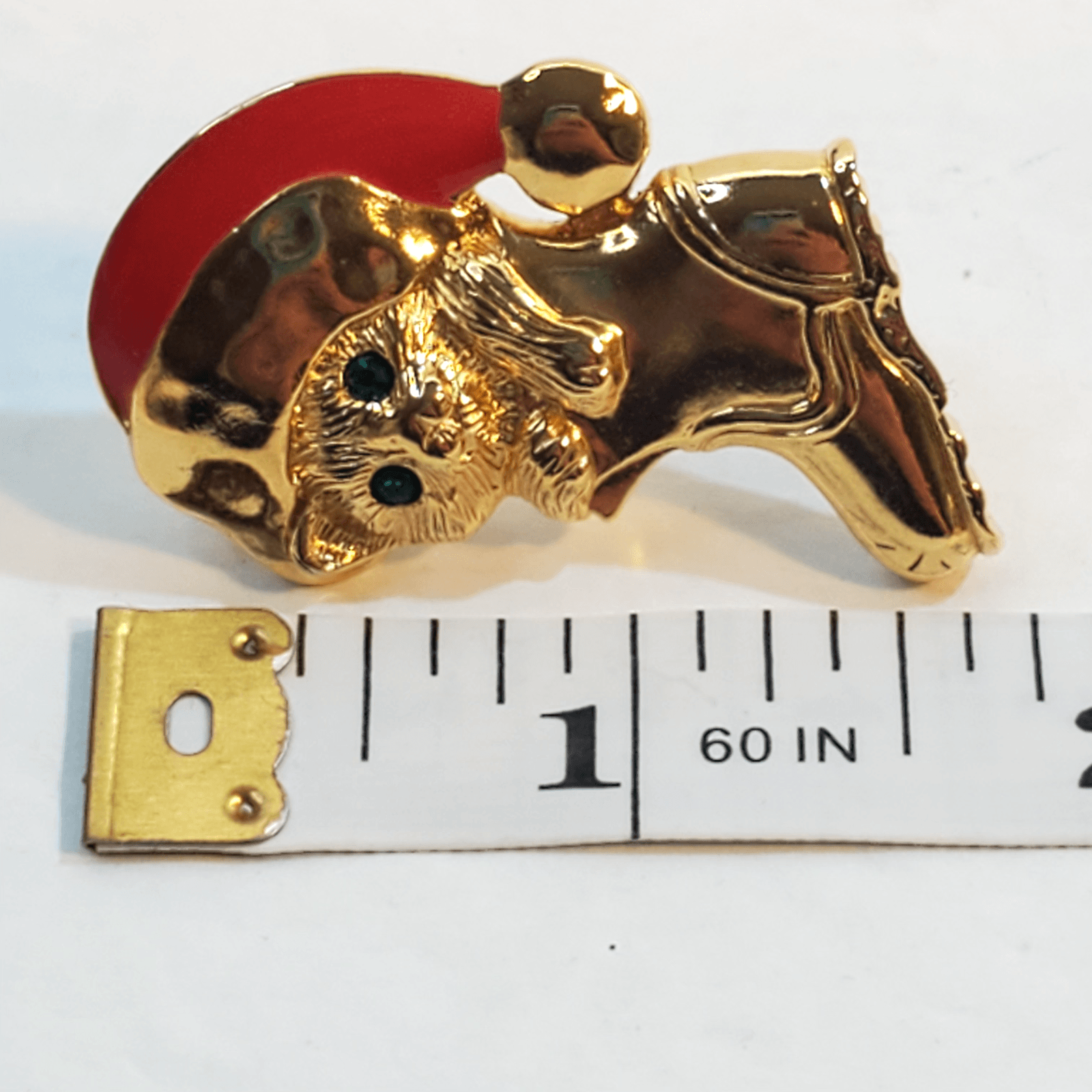 Vtg Avon Gold Tone Red Enamel Green Eyes Kitten Cat in Boot Christmas Tack Pin - Thumbnail 4