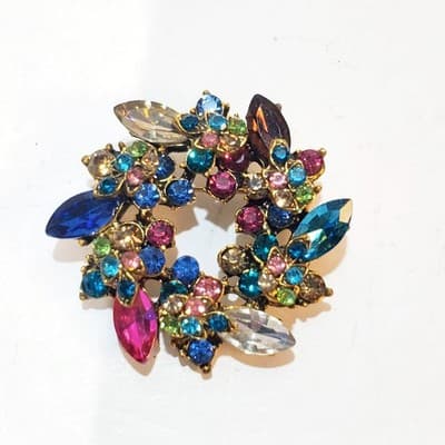 Gold Tone and Multicolor Rhinestones Flower Wreath Brooch Pin 1.5 Inch