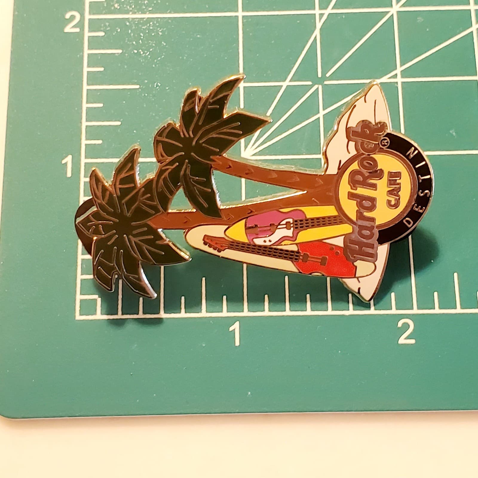 Vintage Hard Rock Cafe Destin Surfboard Series Limited Edition Lapel Cap Pin - Thumbnail 3