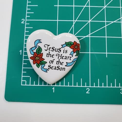 1994 Heart Shaped White Ceramic Ribbon Poinsettia Flower Christmas Holiday Pin - Thumbnail 4