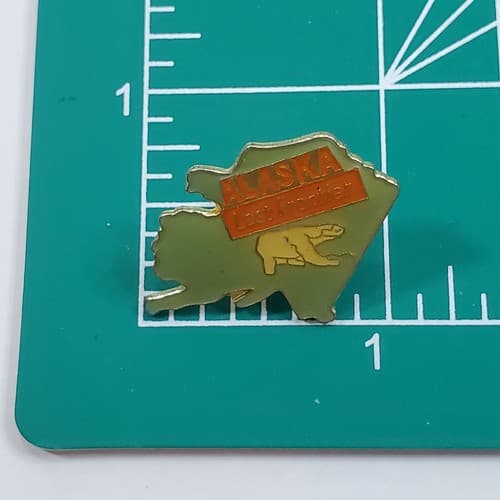 Vintage Gold Tone State Alaska Last Frontier Polar Bear Lapel Tack Cap Pin - Thumbnail 3