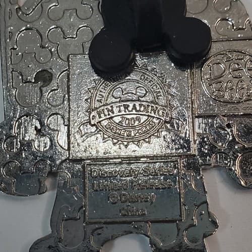 Disney Parks Pin Limited Release Discovery Series Dee Bees Patchee Disney 2009 - Thumbnail 3