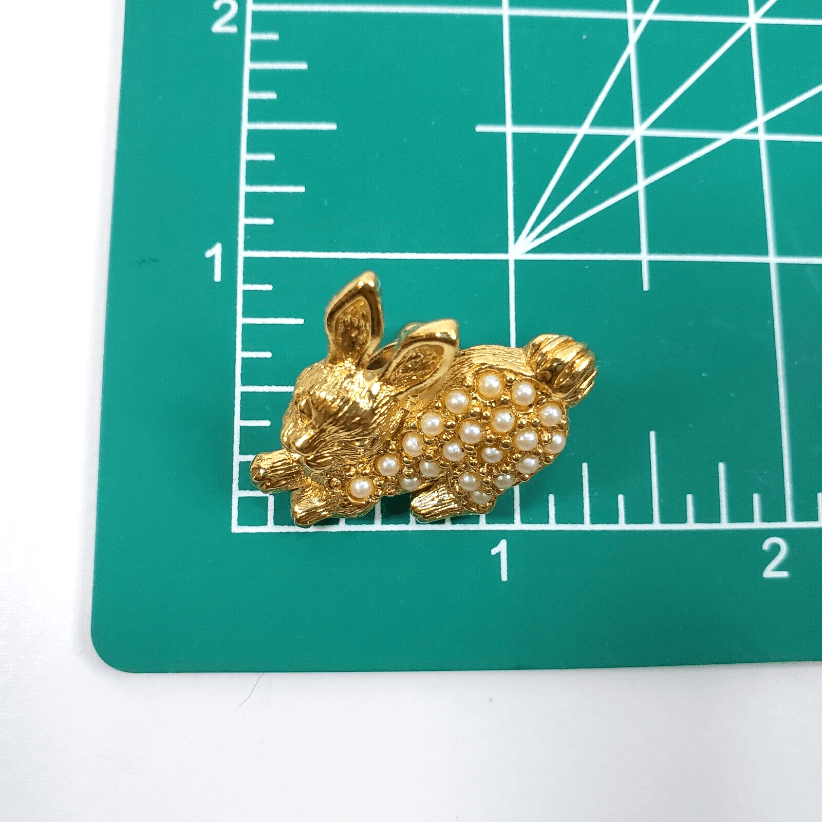Vintage 1992 Avon Pearly Bunny Tack Pin Gold Tone & Faux Pearls Rabbit Easter - Thumbnail 3