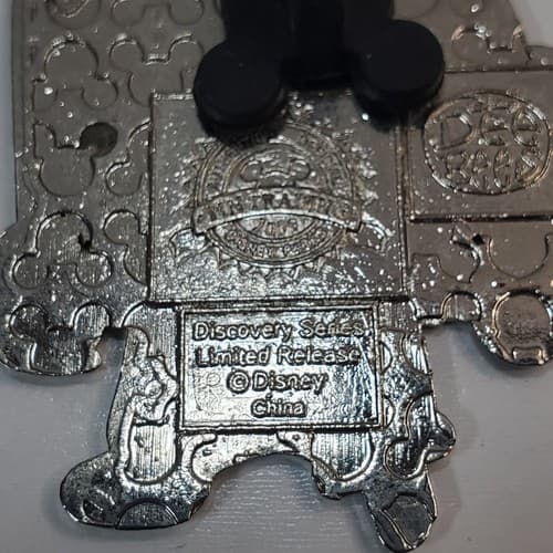 Disney Parks Pin Limited Release Discovery Series Dee Bees Patchee Disney 2009 - Thumbnail 5
