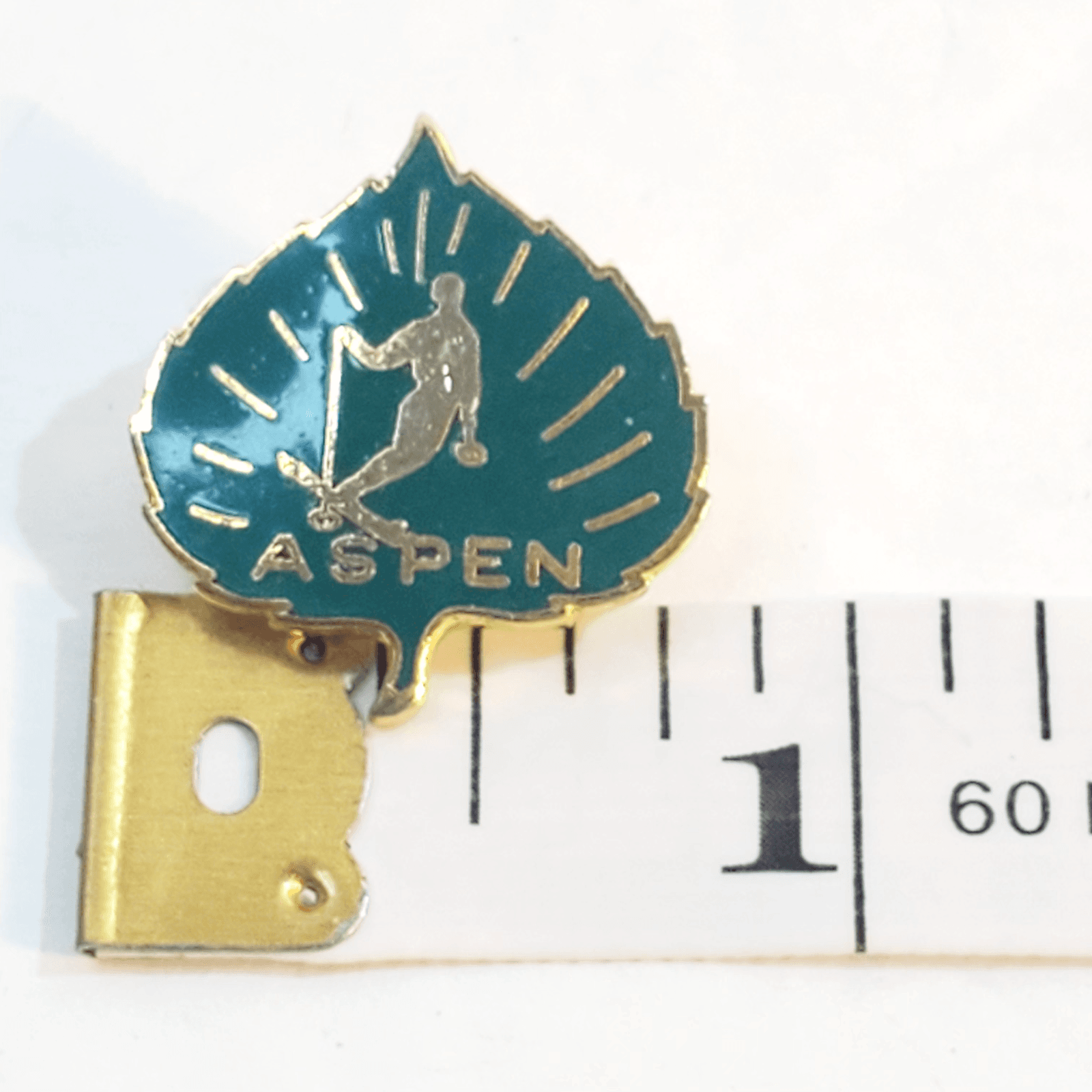Vintage Aspen Colorado Ski Resort Enamel Green Leaf w/ Skier Lapel Pin Japan - Thumbnail 4