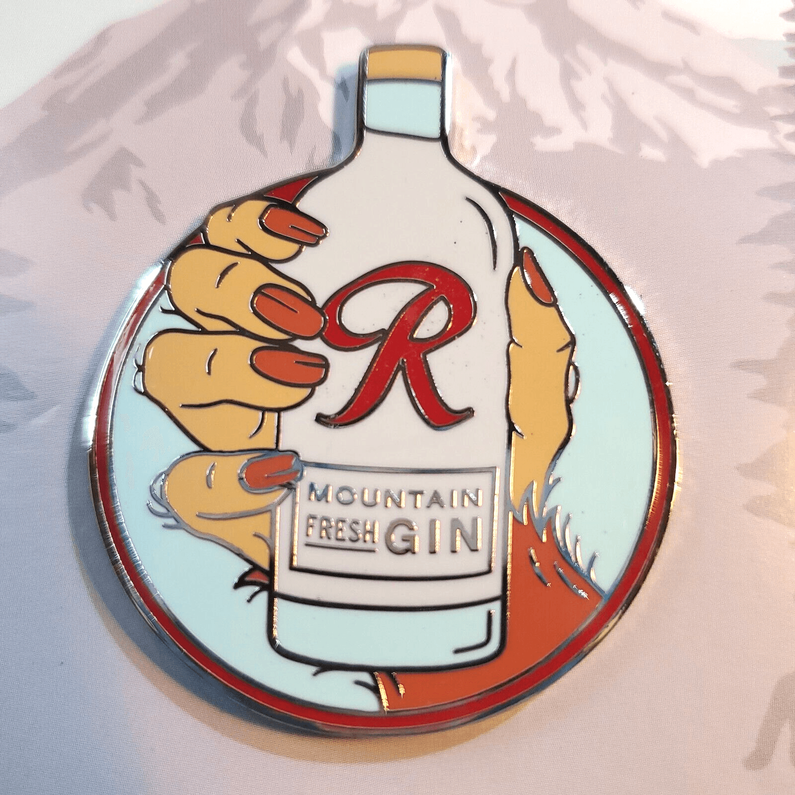Rainier Mountain Fresh Gin Seattle, Washington Lapel Tack Pin Advertising