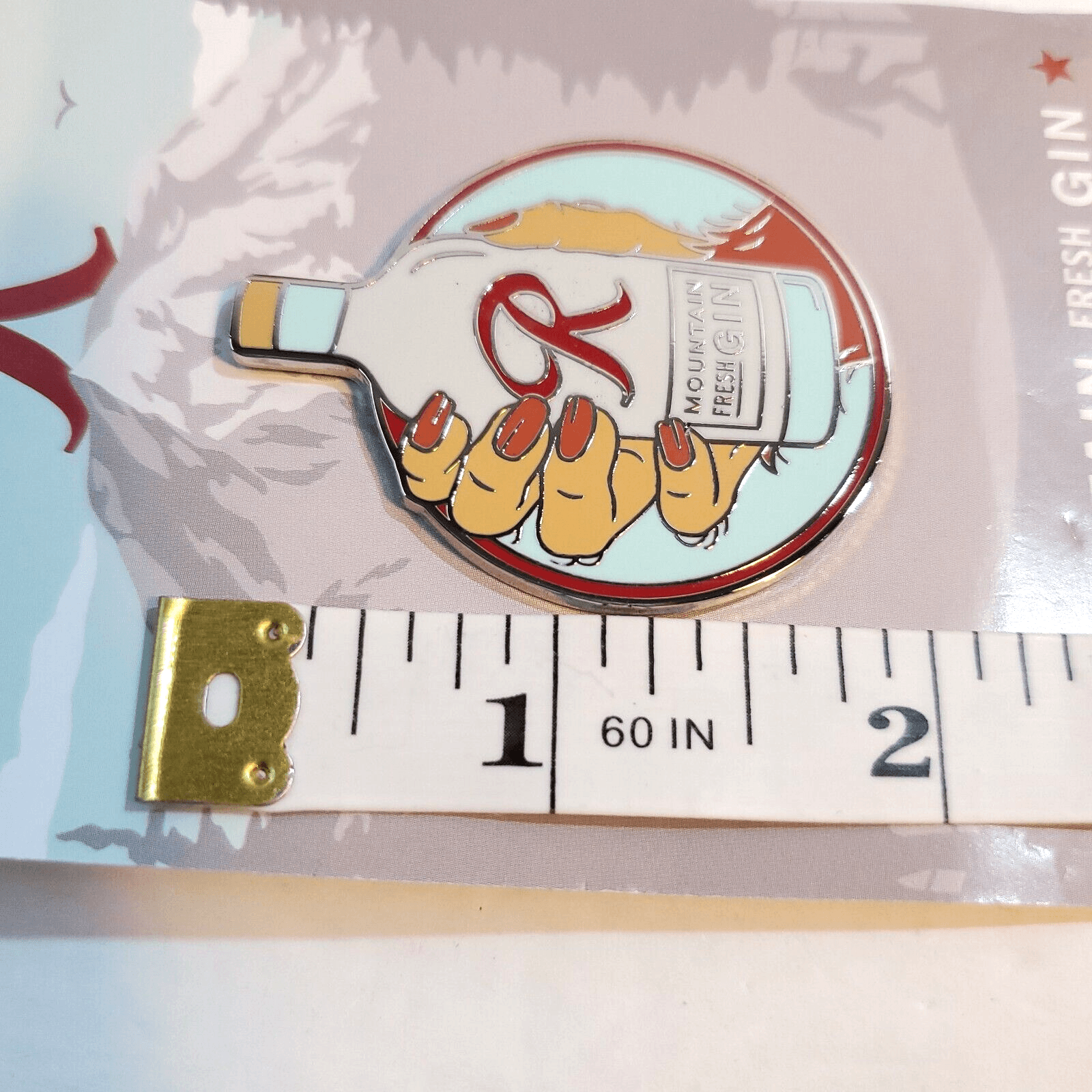 Rainier Mountain Fresh Gin Seattle, Washington Lapel Tack Pin Advertising - Thumbnail 4