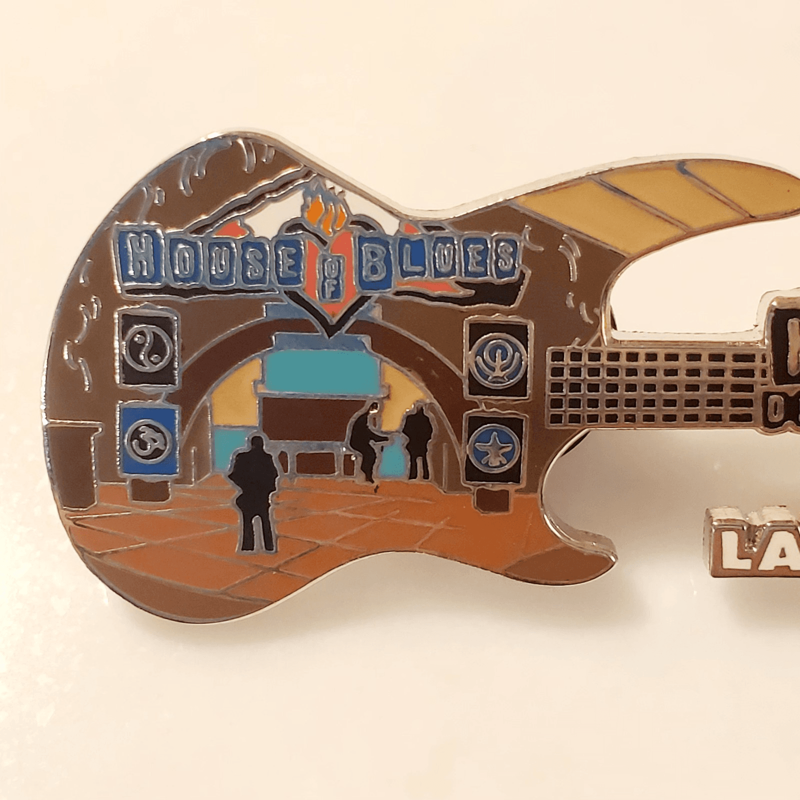 Vintage Enamel House of Blues Las Vegas Guitar Tack Lapel Cap Pin - Thumbnail 2