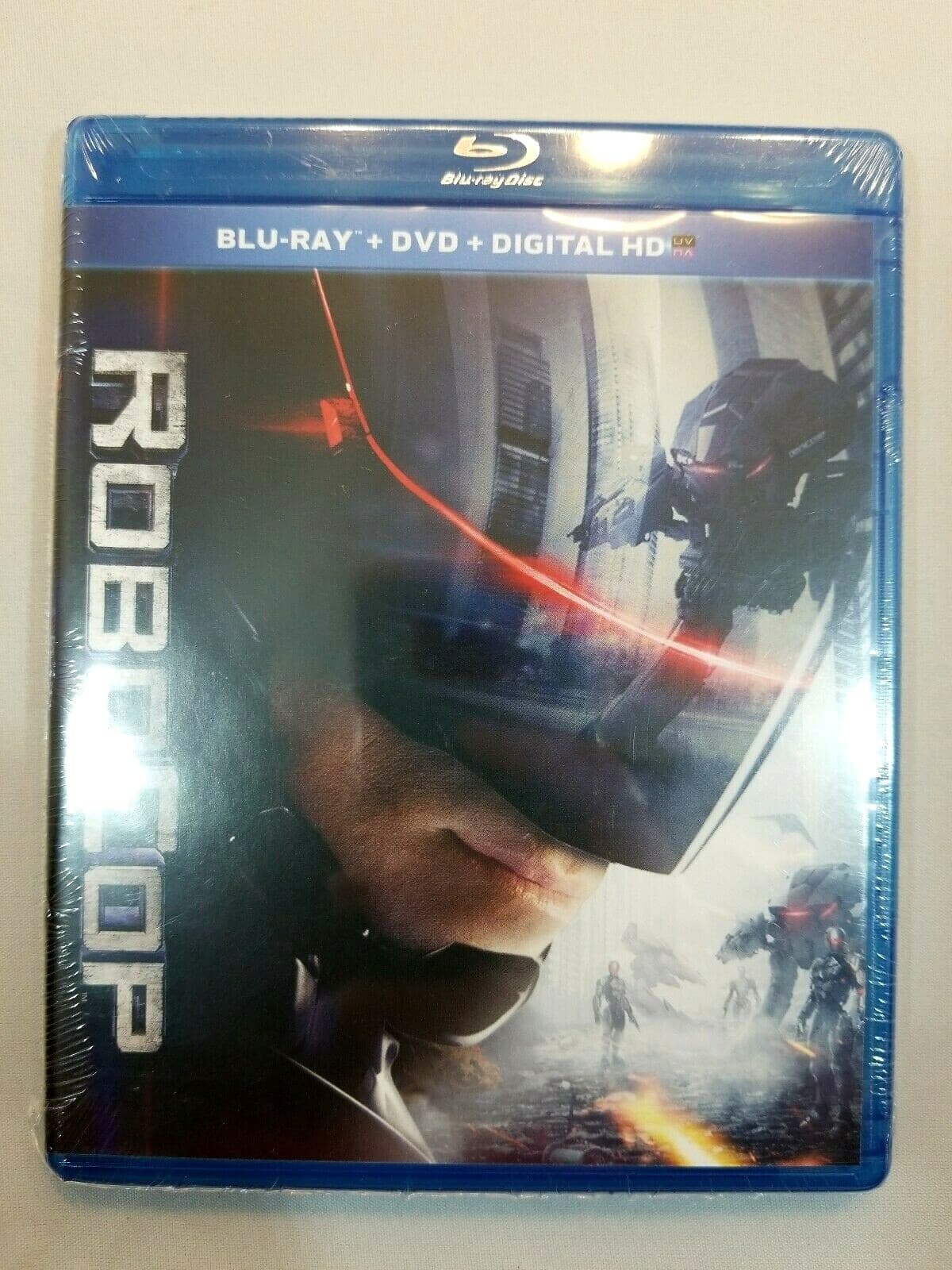 Robocop [2014] (Blu-Ray Disc + DVD) + Digital HD - Thumbnail 2