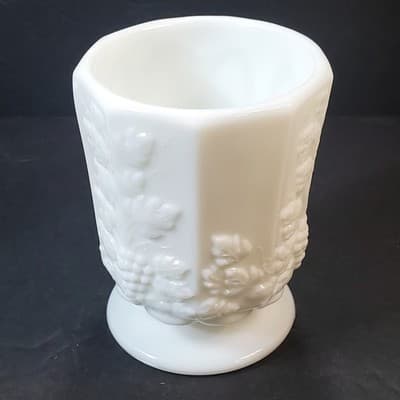 Vintage Westmoreland Paneled Grape Milk Glass Open Sugar Footed Cup Planter - Thumbnail 4