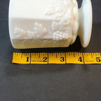 Vintage Westmoreland Paneled Grape Milk Glass Open Sugar Footed Cup Planter - Thumbnail 9