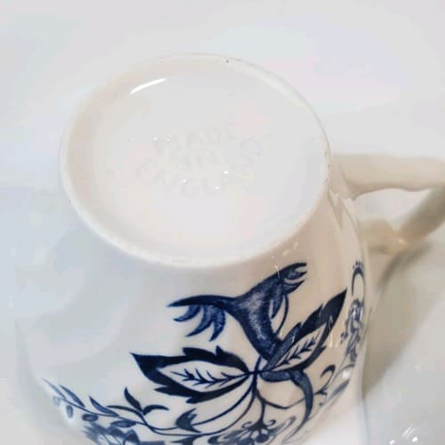 Vtg Johnson Bros England Ironstone Nordic Blue Onion Tea Coffee Cup and Saucer - Thumbnail 6