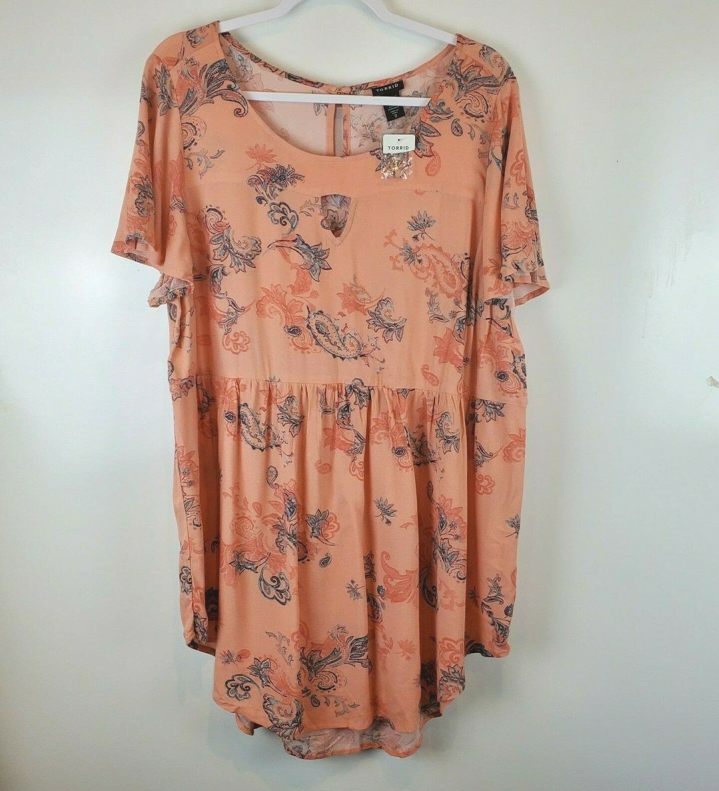 Torrid Size 2 Paisley Floral Tunic Style Blouse Top Flutter Sleeve Peach