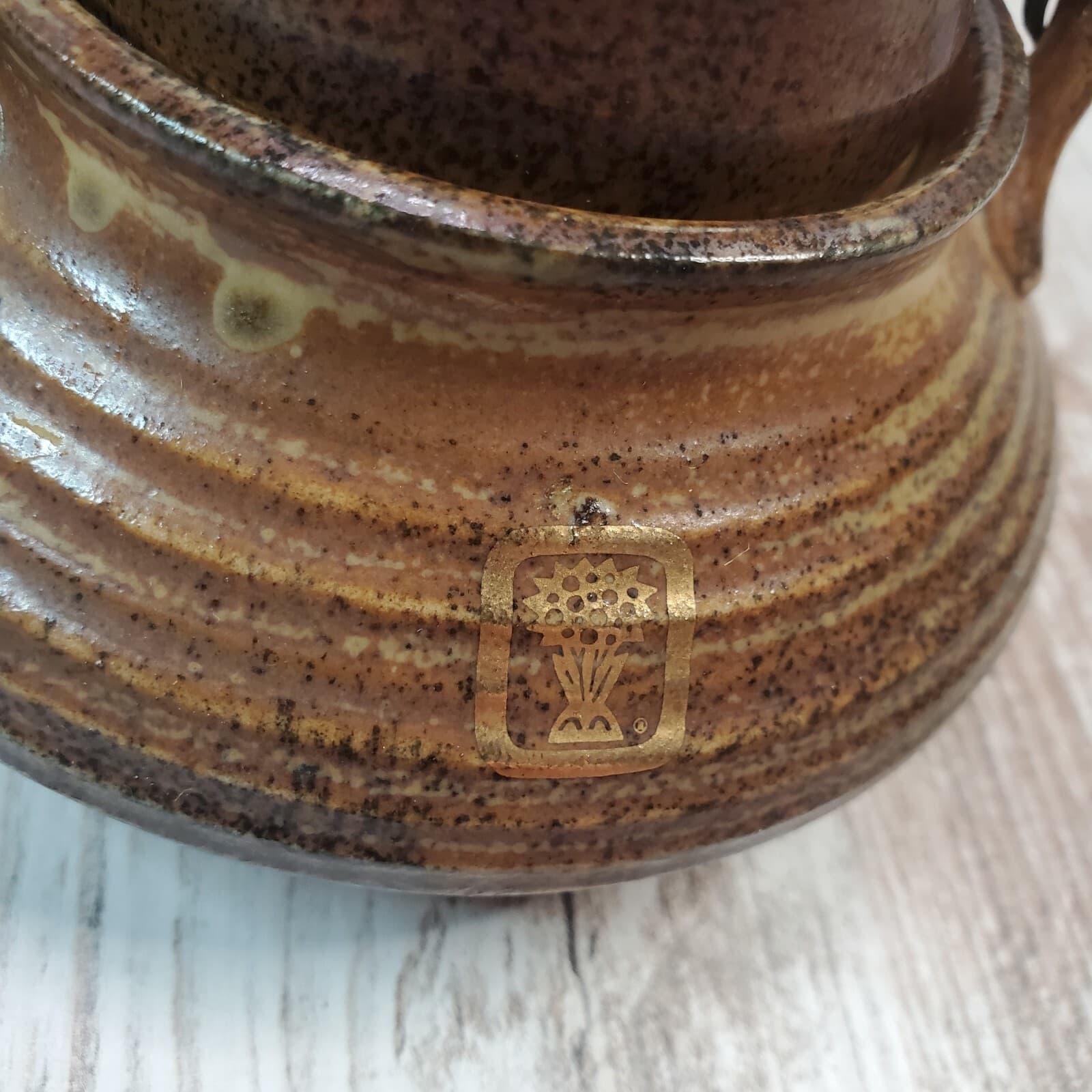 Vtg Small Pottery Teapot w/ Tea cup Lid Rattan Handle Made In Japan Stamped Logo - Thumbnail 2