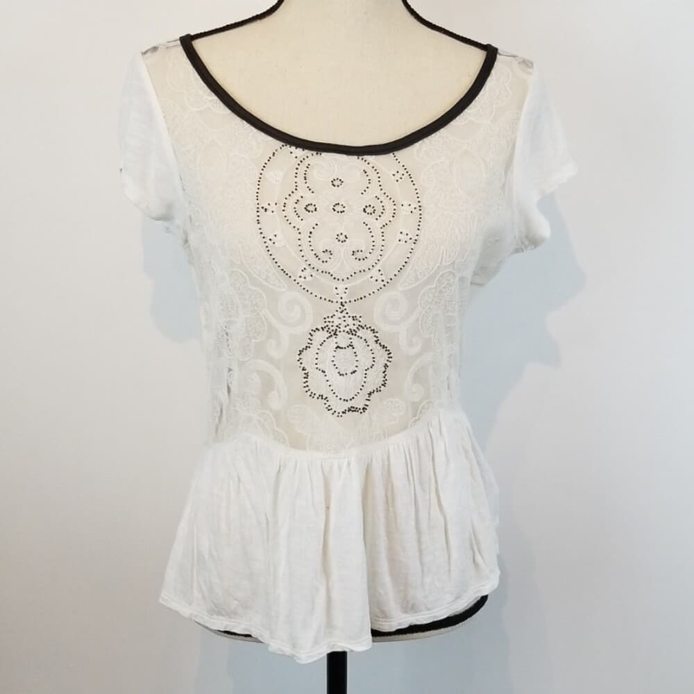 American Eagle Outfitter Lace Sheer Top w/Beading High Low Hem skirted peplum M