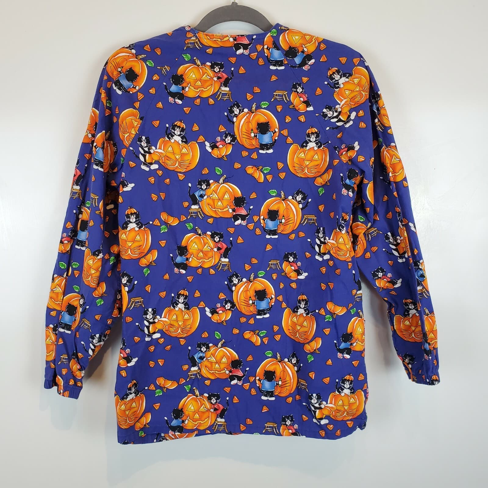 WS GEAR scrub top dental medical nurse Halloween Orange Purple pumpkins - Thumbnail 6