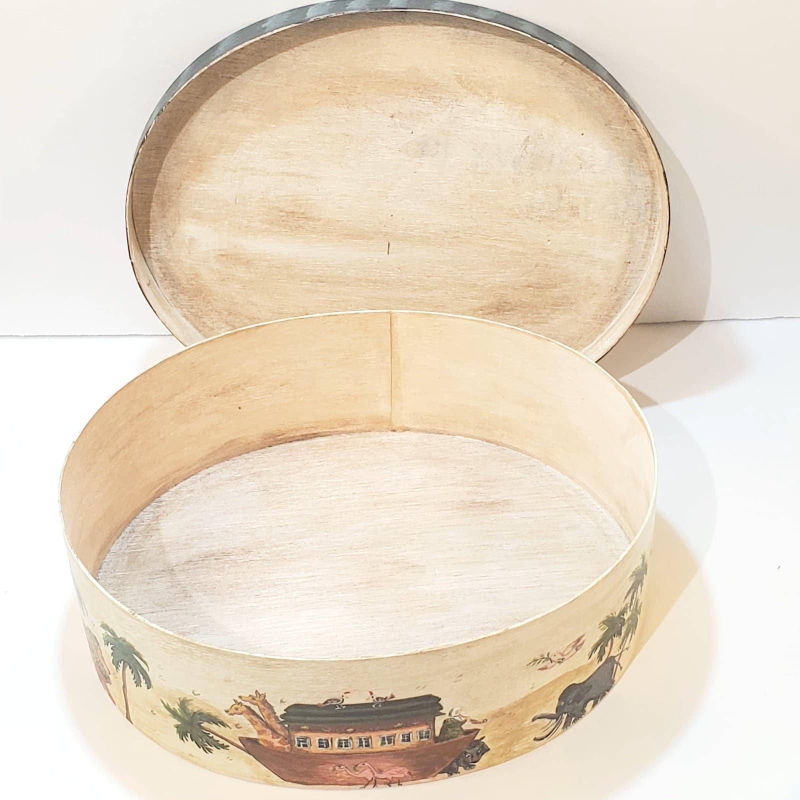 Vintage 1993 Wooden Oval Shaker Style Craft Box w/Lid Hand Painted Noah’s Ark - Thumbnail 3