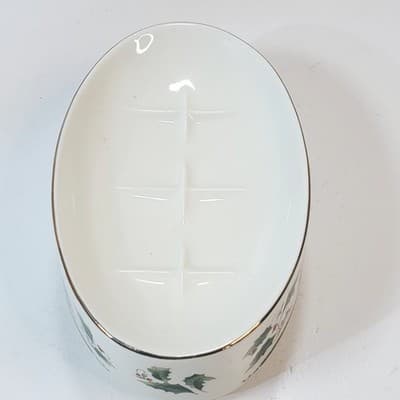 Vintage AMC NY NY Christmas Holly Berry Ceramic Bath Soap Dish Japan - Thumbnail 3