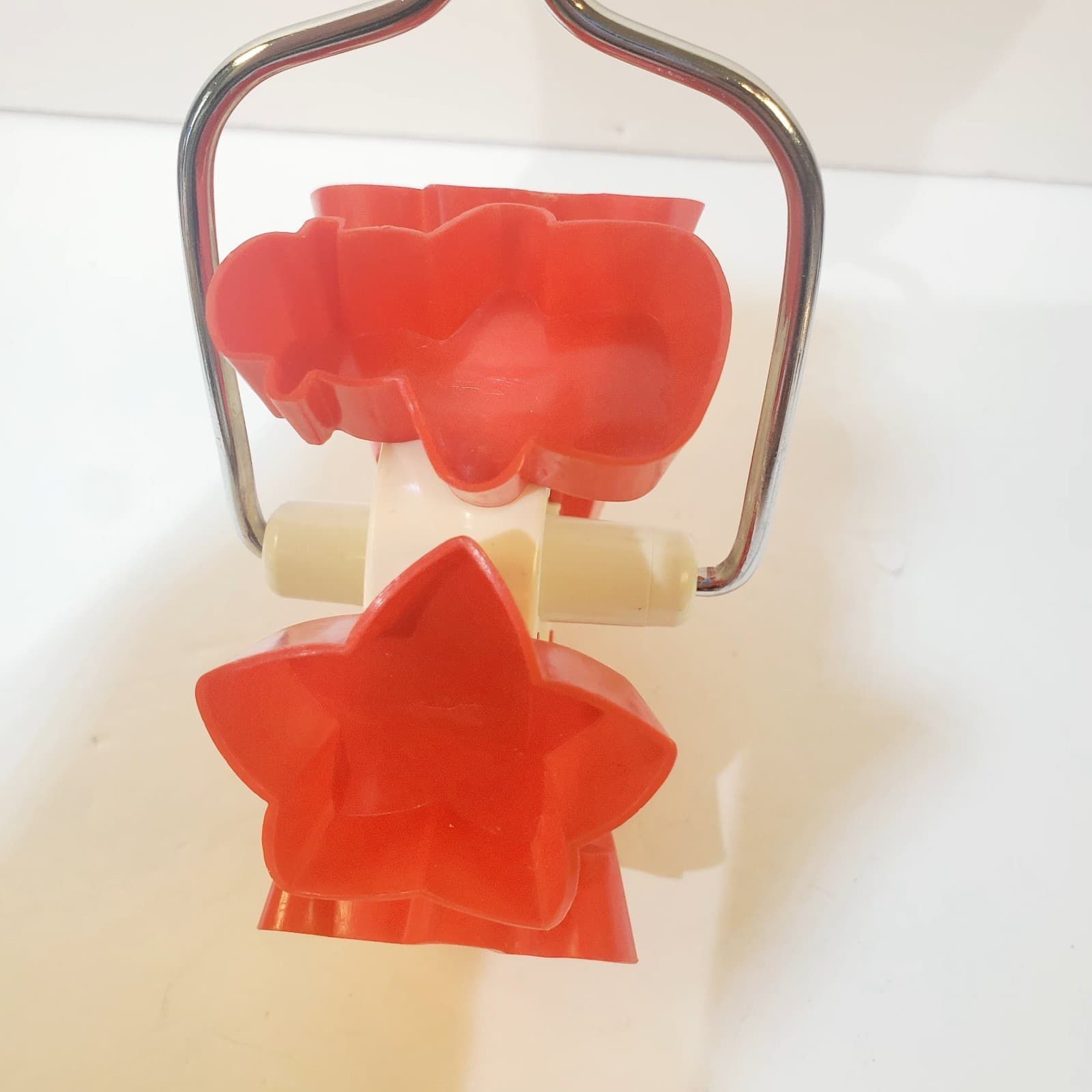 Vtg Wilton Santas Cookie Cutter Wheel 1992 6 Shapes Star Tree Bell Snowman Bear - Thumbnail 6