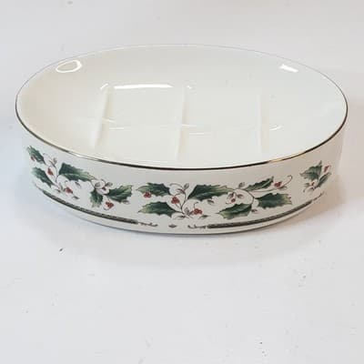 Vintage AMC NY NY Christmas Holly Berry Ceramic Bath Soap Dish Japan - Thumbnail 4