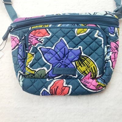 Vera Bradley Fanny Pack Hip Bag Crossbody Falling Flowers Green Quilted NEW - Thumbnail 2