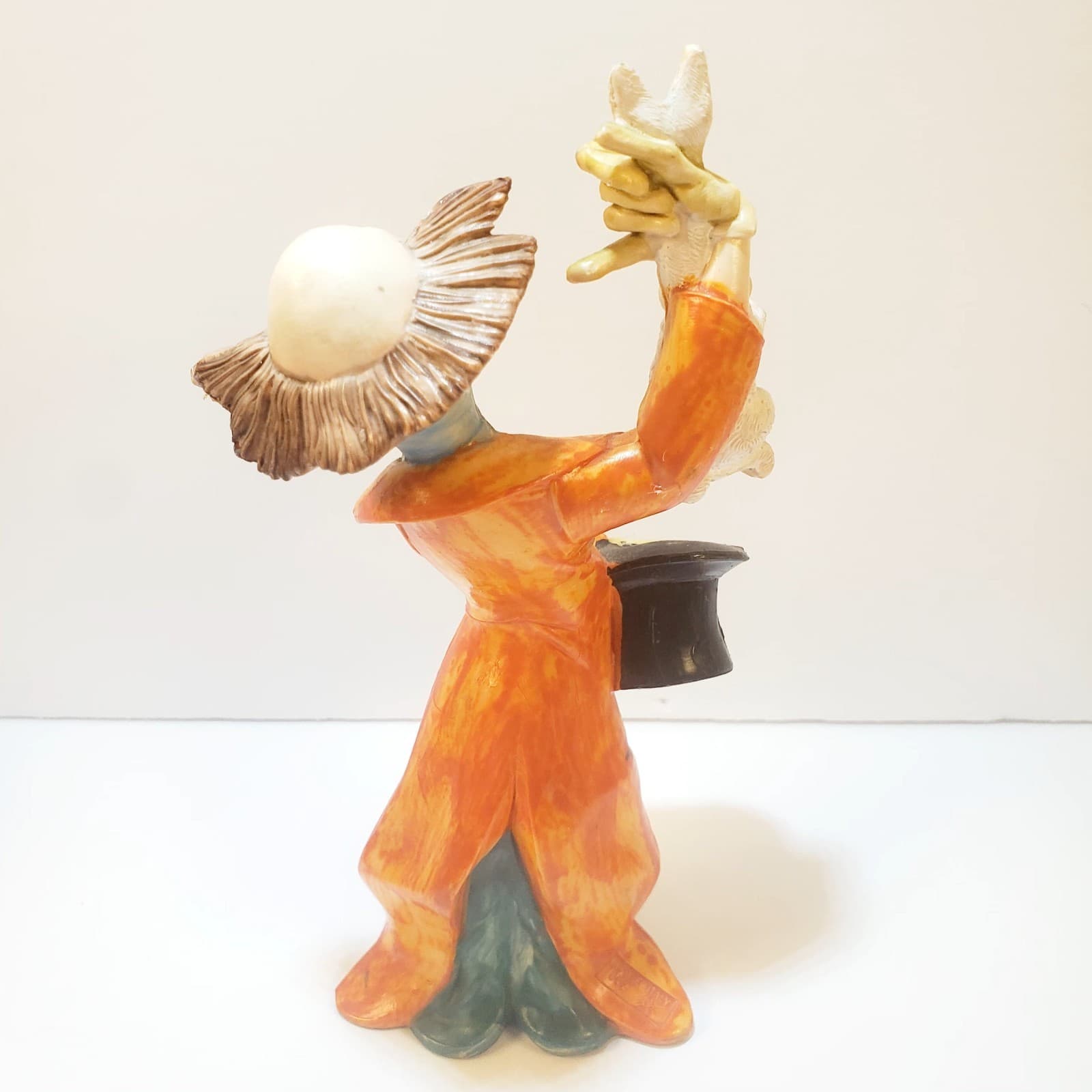 Vintage Fontanini Depose Resin Clown Holding Rabbit Figure 7” Tall Made In Italy - Thumbnail 4