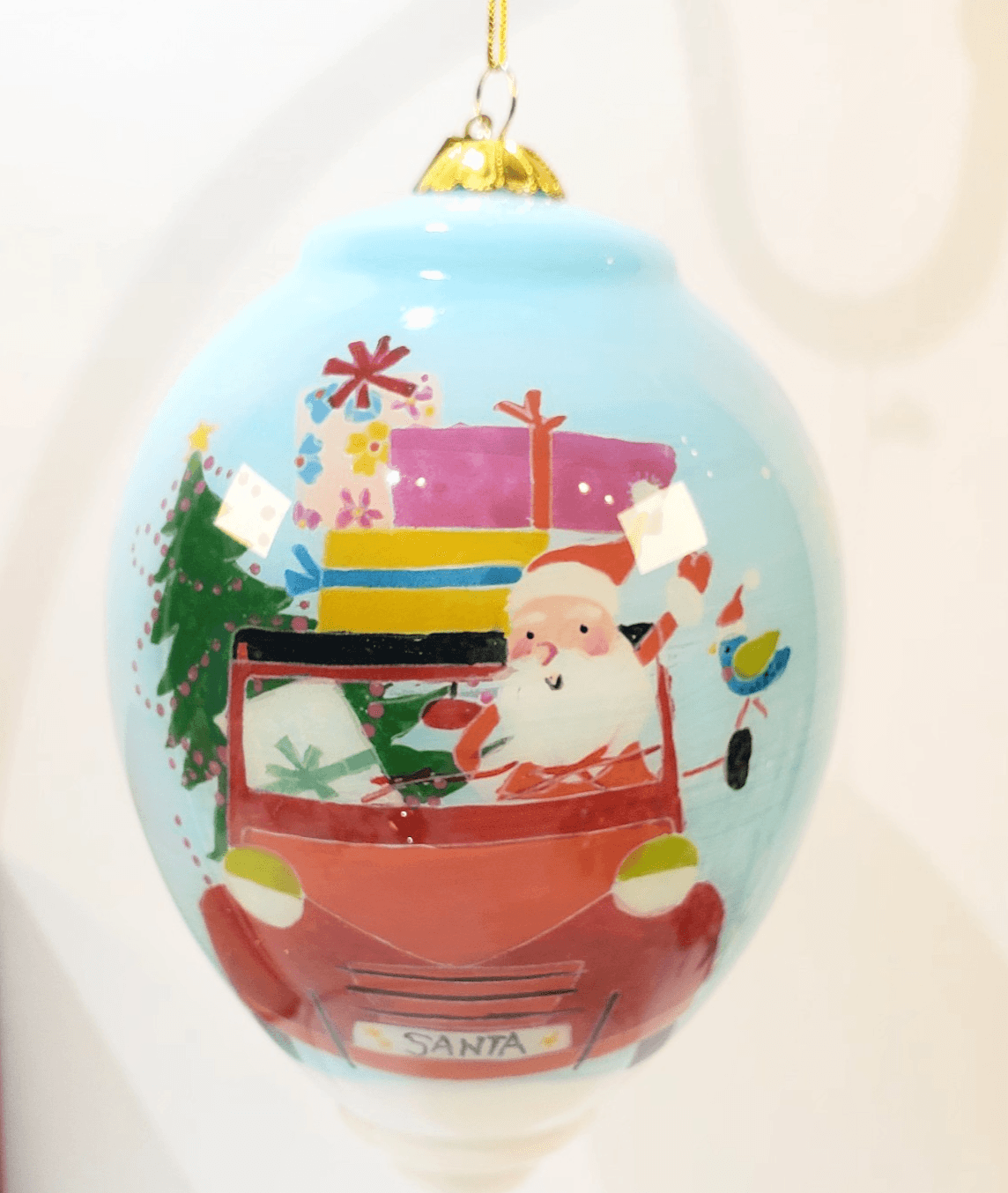 Pier 1 Li bien Reverse Painted 2018 Santa in Car Glass Christmas Ornament w/Box
