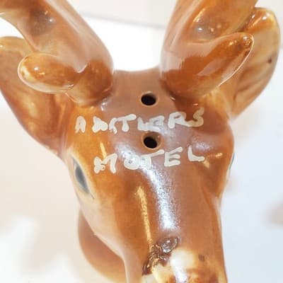 Vintage Buck & Doe Salt & Pepper Shakers Japan Sault Ste Marie Antlers Motel - Thumbnail 2
