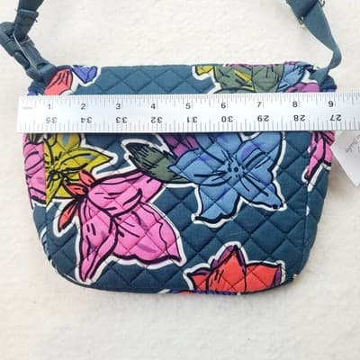 Vera Bradley Fanny Pack Hip Bag Crossbody Falling Flowers Green Quilted NEW - Thumbnail 8