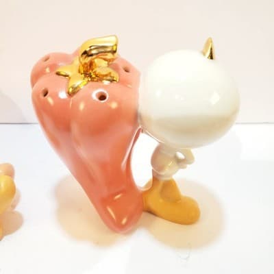 Vintage Lenox Tweety Bird with Hot Chili Peppers Salt & Pepper Shaker Set S03 - Thumbnail 3