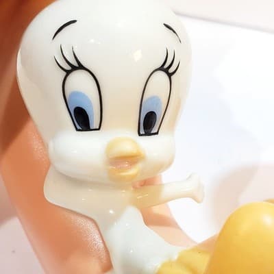 Vintage Lenox Tweety Bird with Hot Chili Peppers Salt & Pepper Shaker Set S03 - Thumbnail 13