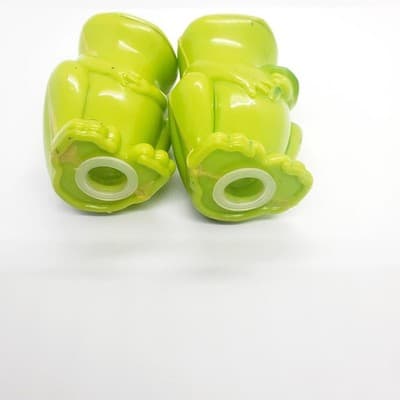 Vintage Anthropomorphic Plastic Green Frogs Salt and Pepper Shakers Hong Kong - Thumbnail 6