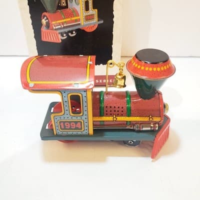 Hallmark Keepsake Ornament Tin Yuletide Locomotive Collectors Series Train 1994 - Thumbnail 3