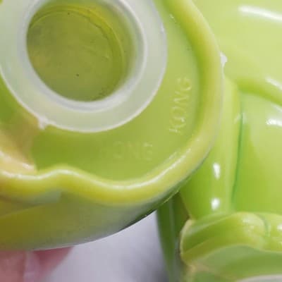 Vintage Anthropomorphic Plastic Green Frogs Salt and Pepper Shakers Hong Kong - Thumbnail 7