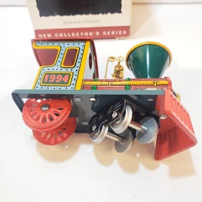 Hallmark Keepsake Ornament Tin Yuletide Locomotive Collectors Series Train 1994 - Thumbnail 5