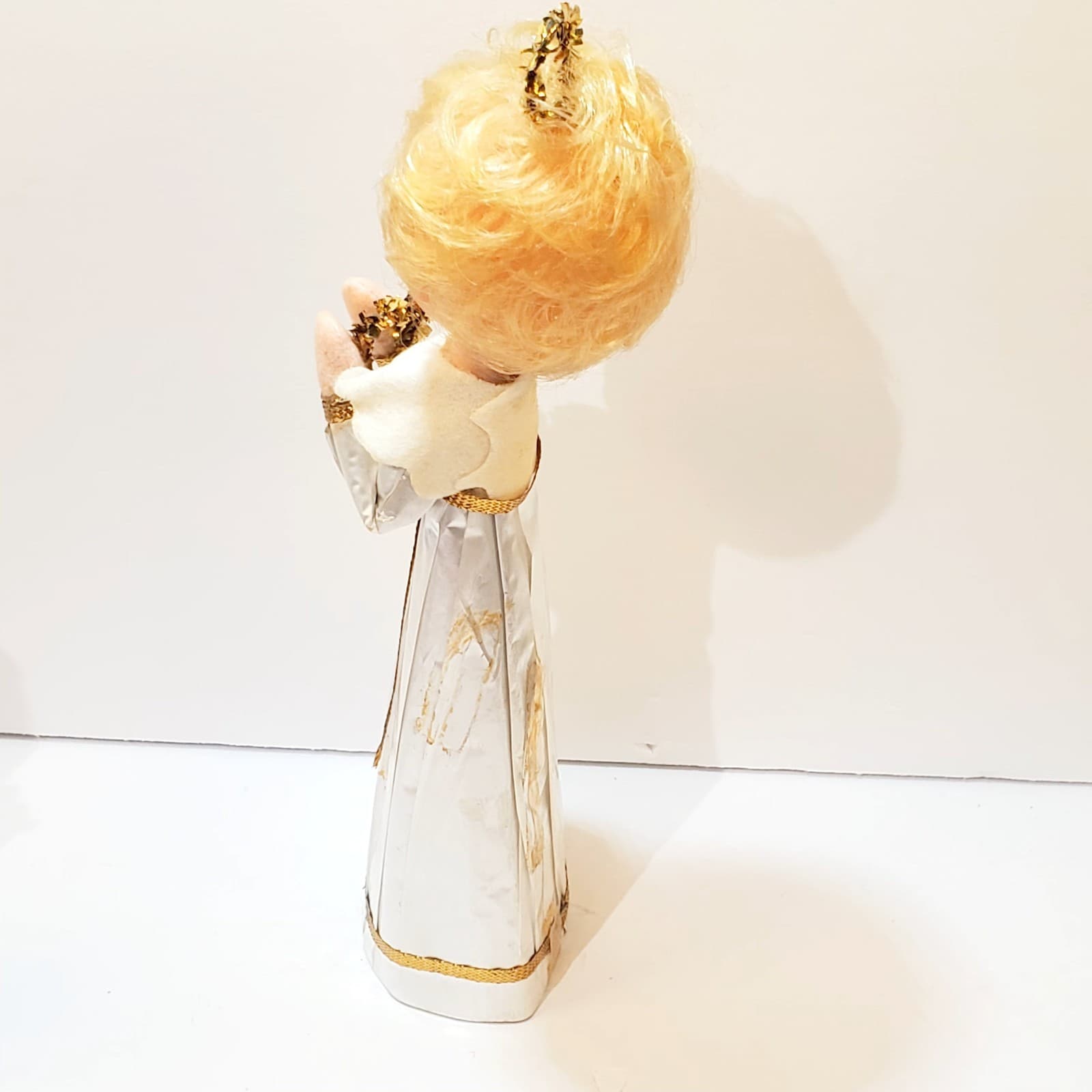 VTG Cardboard Angel w Wreath Christmas Tree Topper Rubber Face Foil Dress DAMAGE - Thumbnail 10
