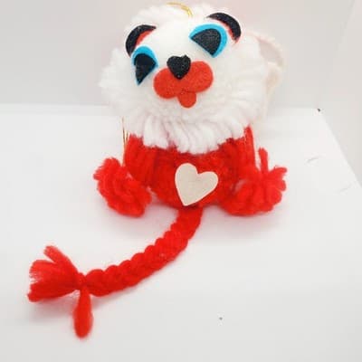 Vtg Lion & 2 birds in a Nest Christmas / Valentines Ornament Fuzzy Pom Pom Balls - Thumbnail 4