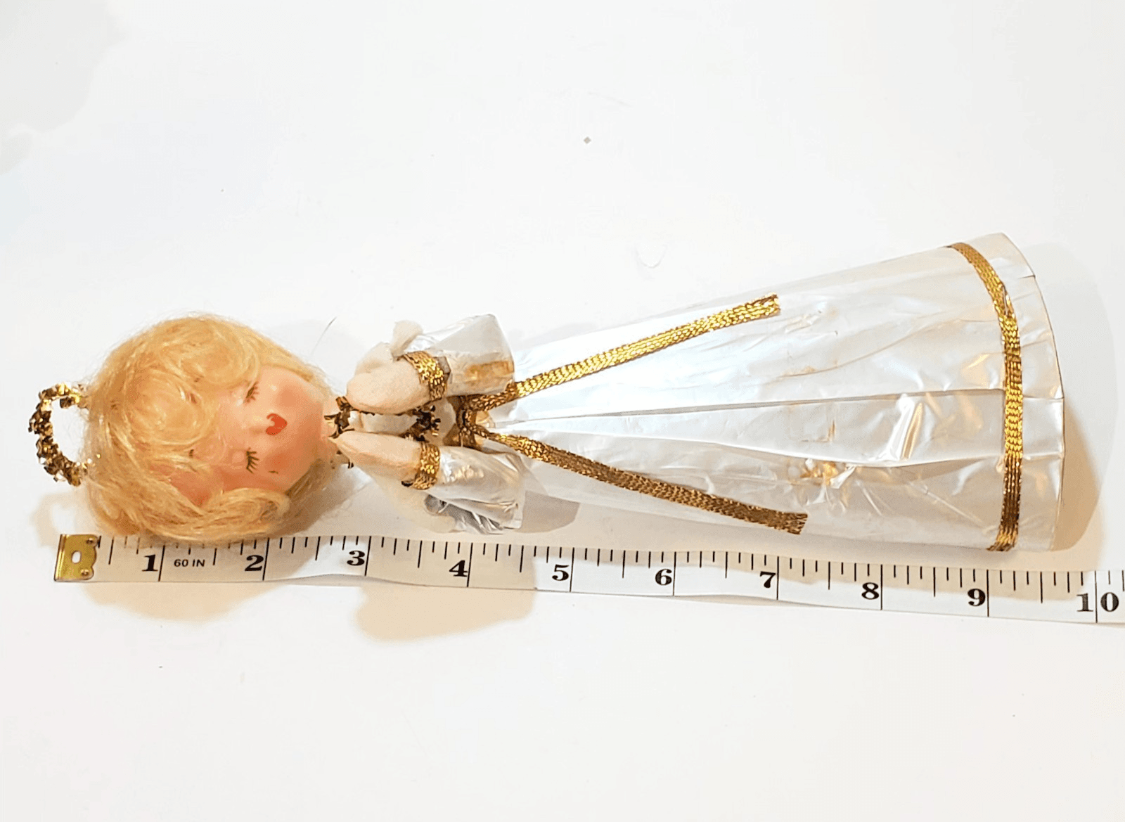 VTG Cardboard Angel w Wreath Christmas Tree Topper Rubber Face Foil Dress DAMAGE - Thumbnail 12