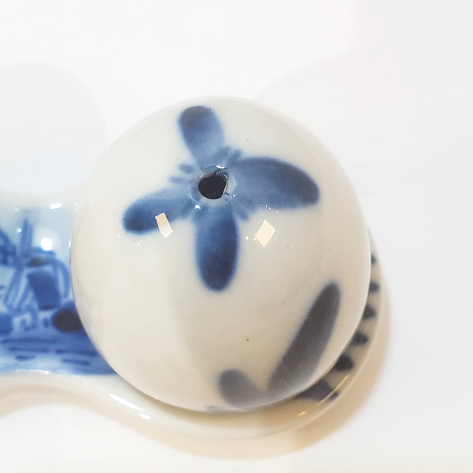 Vintage Delft Blue Hand Painted Salt & Pepper Shakers Windmills with Underplate - Thumbnail 4