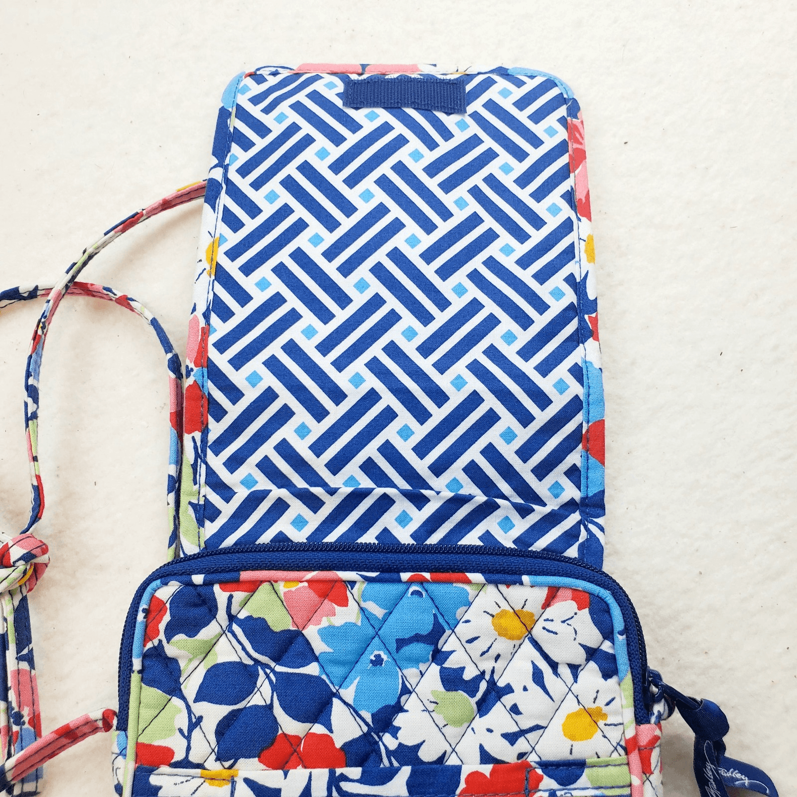 Vera Bradley Hipster Crossbody Bag Floral Pattern Red White Pink Blue 8" x 6" - Thumbnail 5
