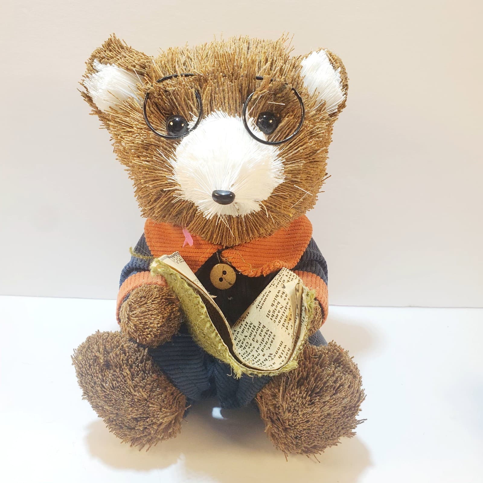 Bear Forest Animal Bristle Straw Bottle Brush Sitting Glasses Reading Home Decor